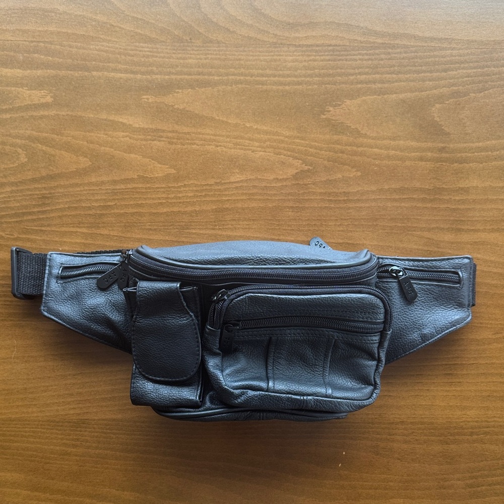 APC Vintage Leather Fanny Pack Black 90’s Dad Bag The Rock Nokia Pouch